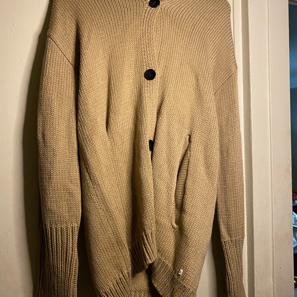 Fall- beige sweater/hoodie
